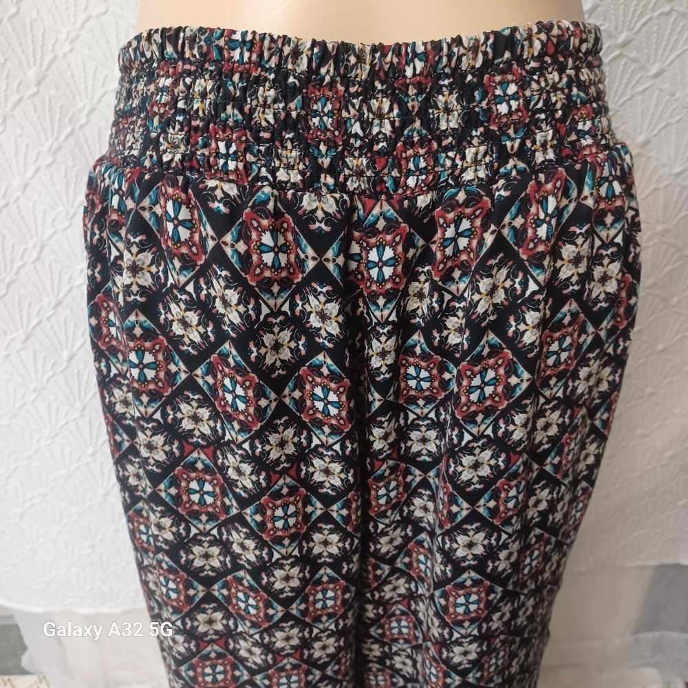 Studio 253 Pant Size 1X Multicolor Patterned Fabric - Picture 3 of 12